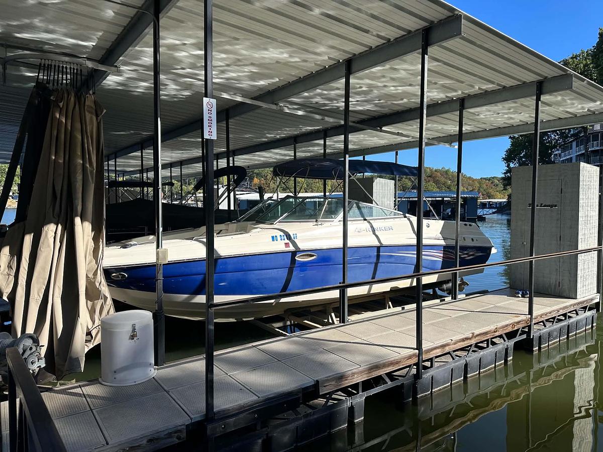 Used 2006 Rinker 282 Captiva