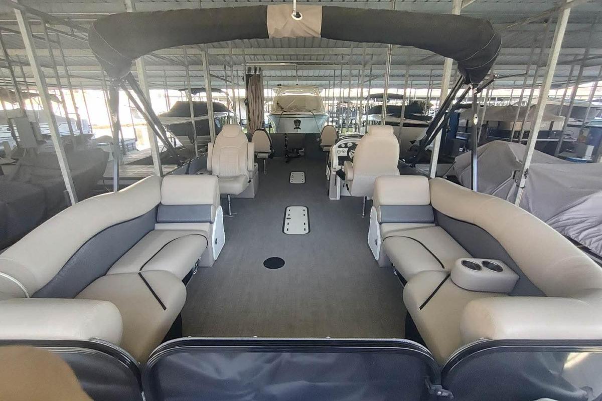 Used 2023 PlayCraft 27 Infinity