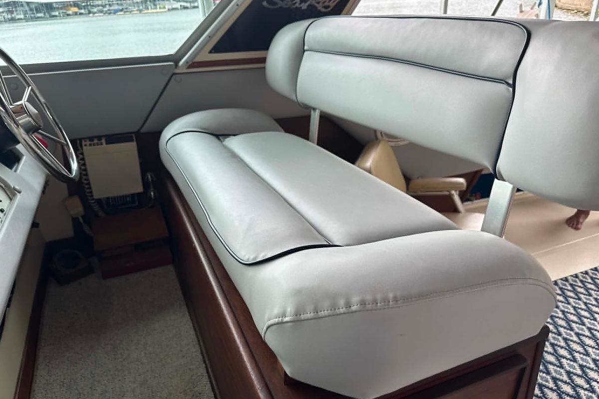 Used 1988 Sea Ray 390 Express Cruiser