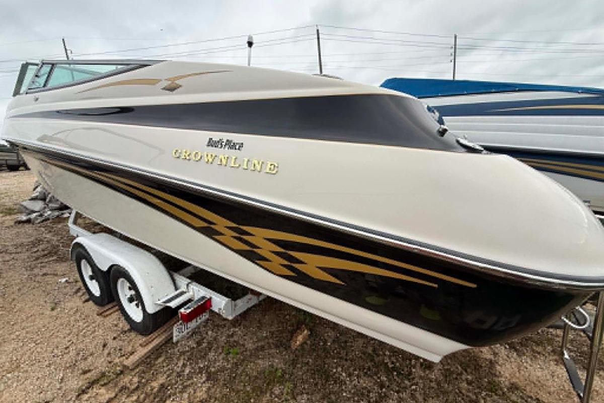 Used 1999 Crownline 266 BR