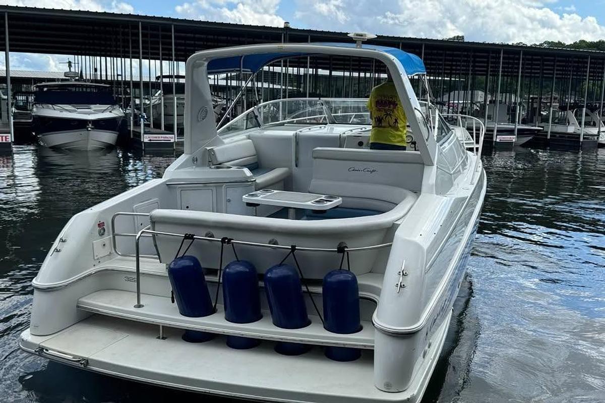 Used 1994 Chris-Craft 322 Crowne