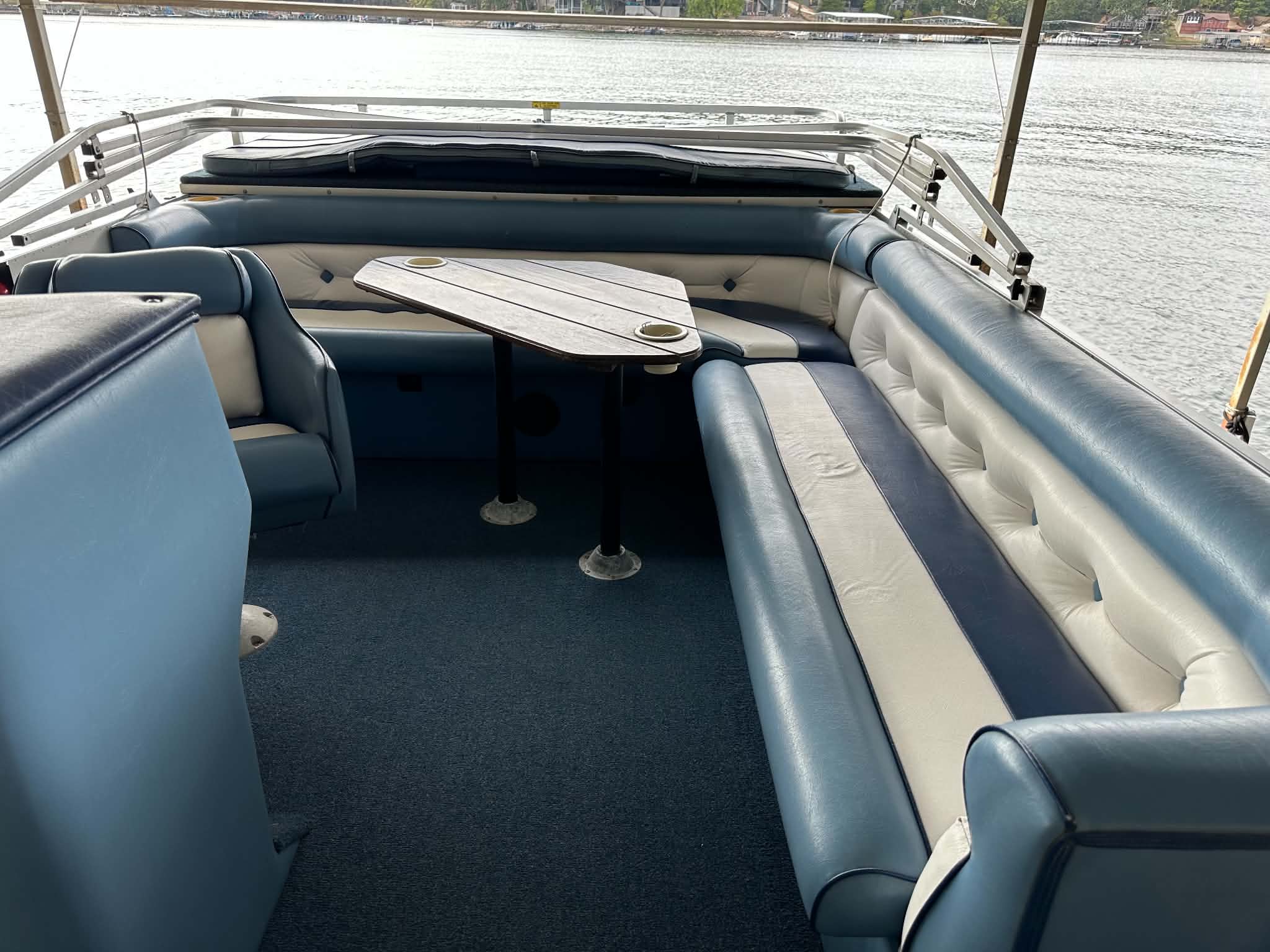 Used 1990  Sundancer Pontoon 240 D