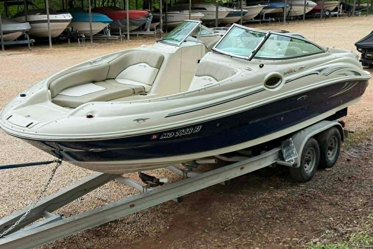 Used 2006 Sea Ray 240 Sundeck