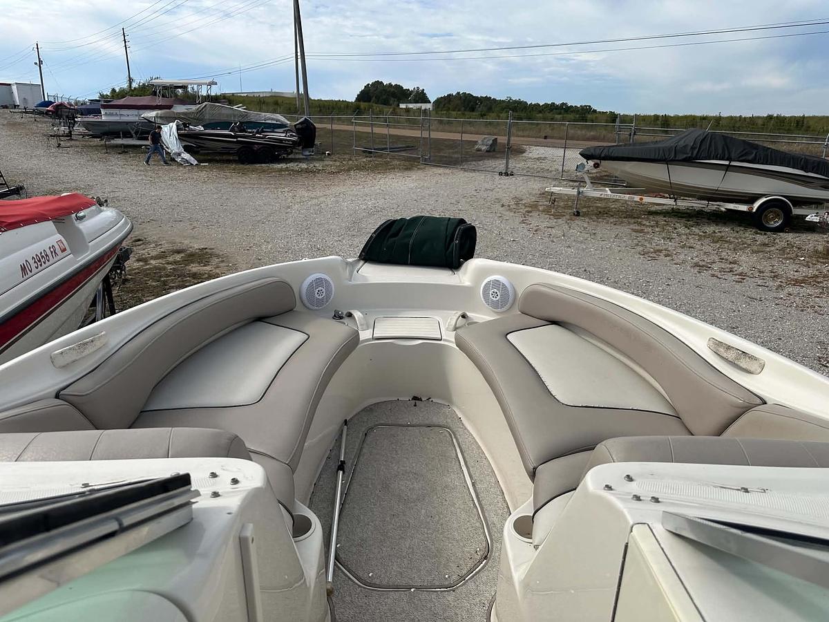 Used 2004 Sea Ray 240 Sundeck