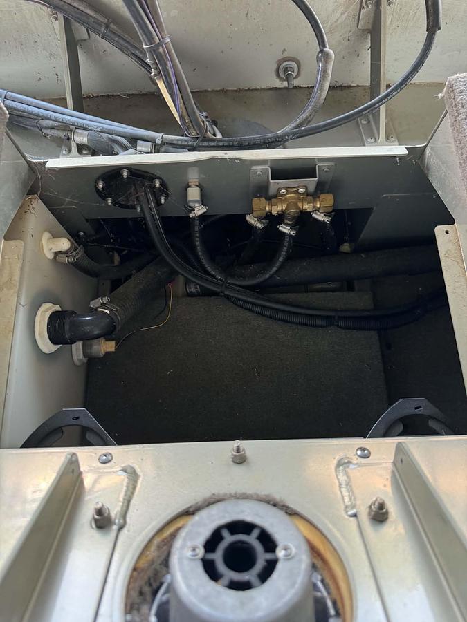 Used 2005 Aluma Craft Trophy 200