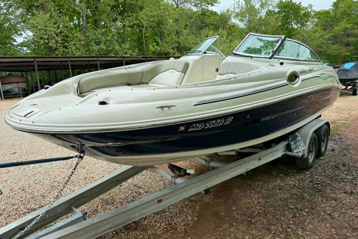 Used 2006 Sea Ray 240 Sundeck