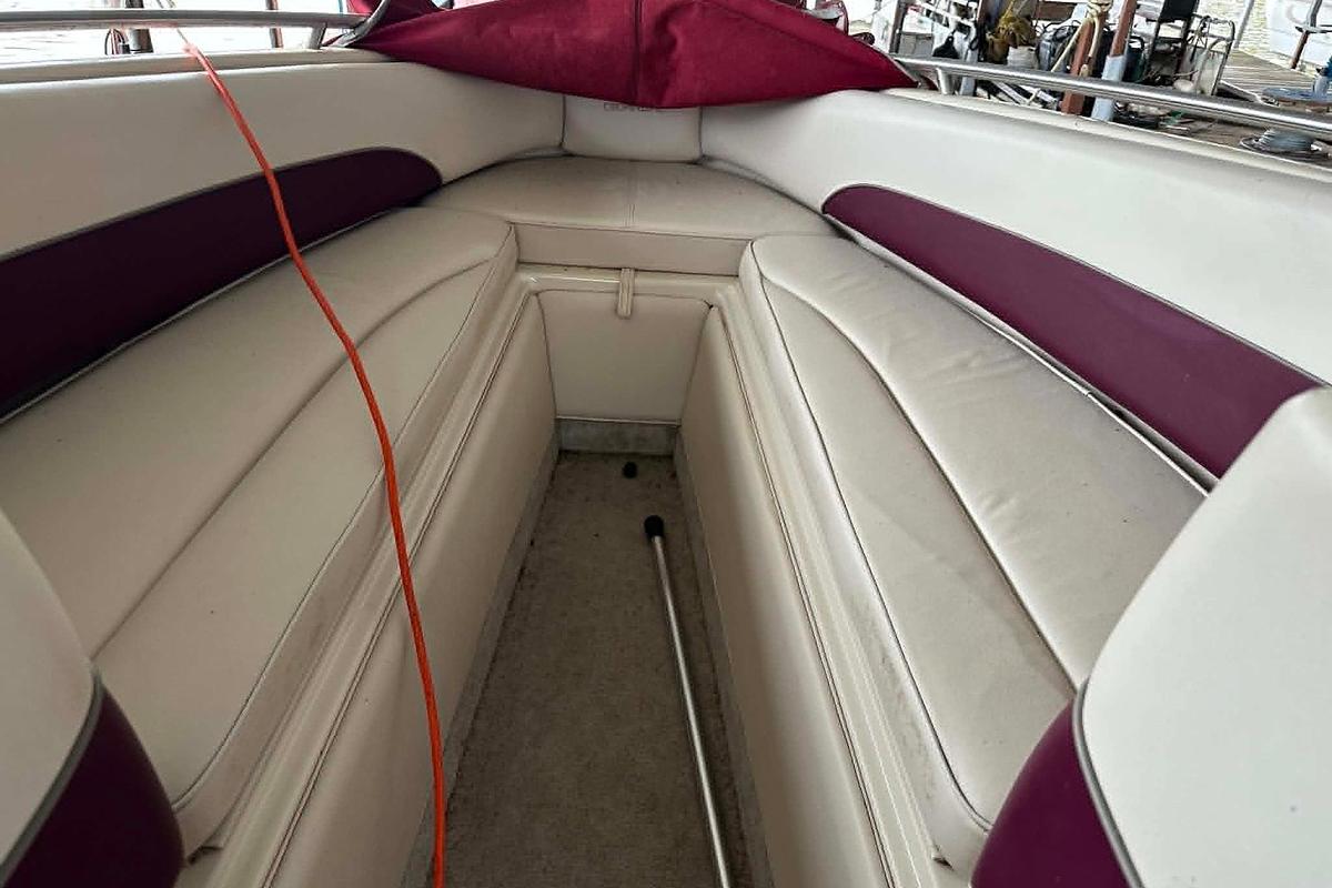 Used 1998 Crownline 248 BR