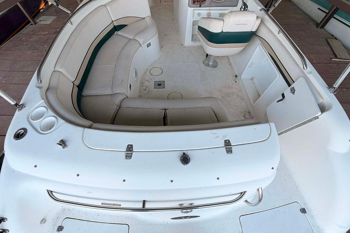 Used 1998 Chaparral Sunesta 252