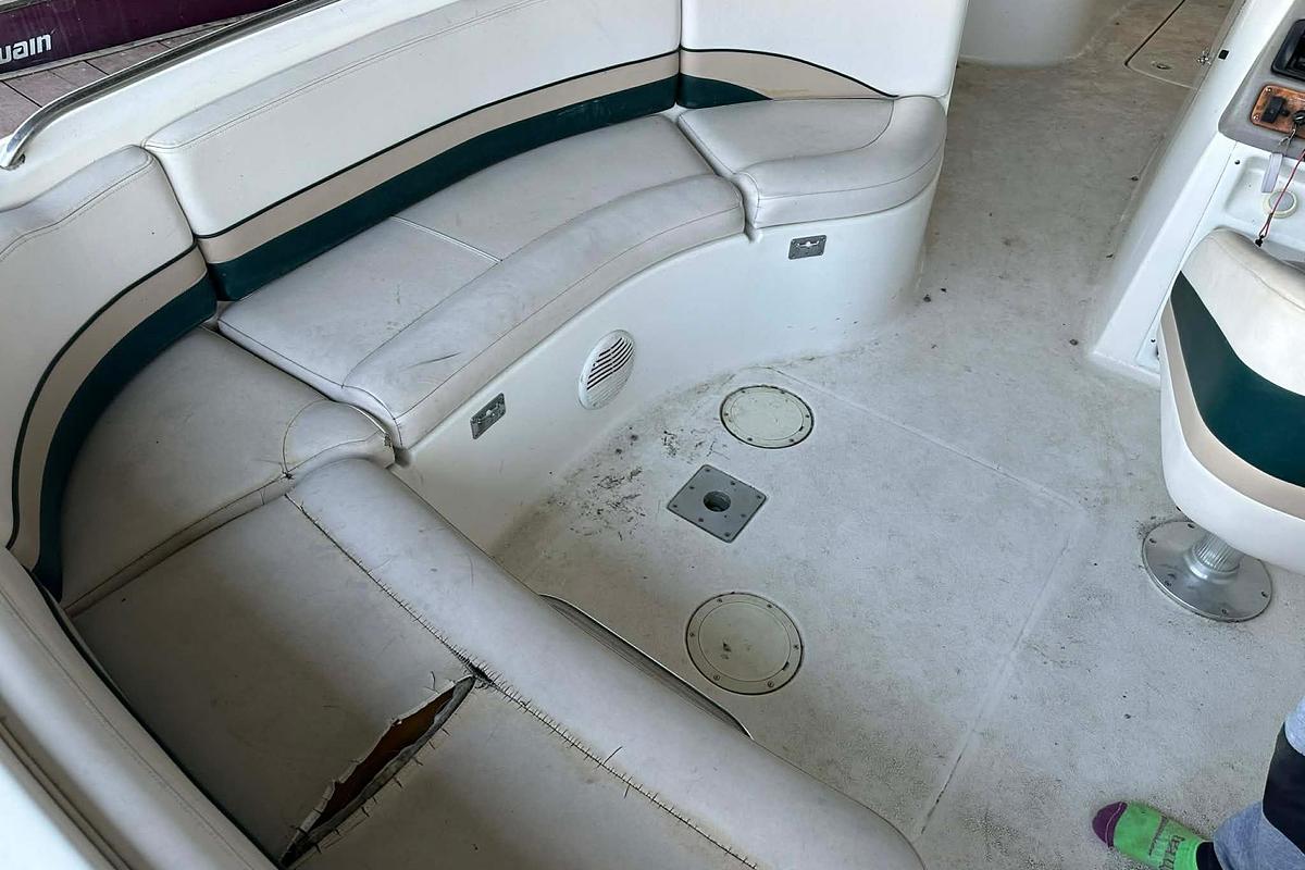 Used 1998 Chaparral Sunesta 252