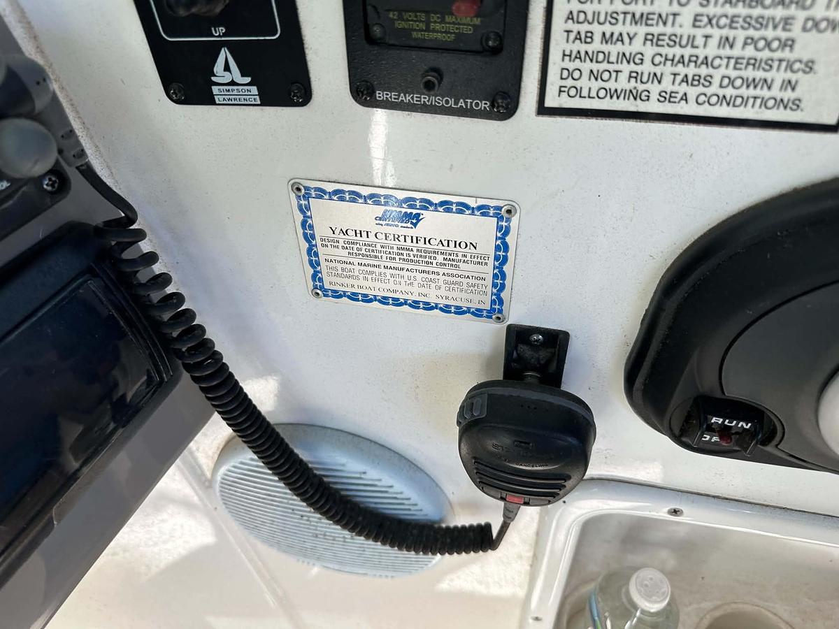 Used 2006 Rinker 282 Captiva