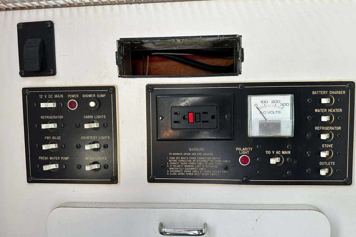 Used 1992 Crownline 250 CR