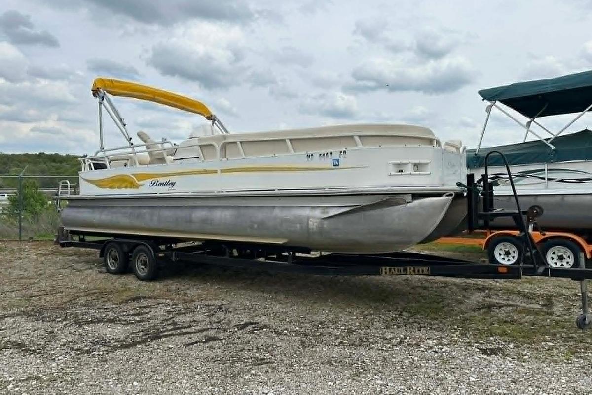 Used 2011 Bentley Pontoons 250/253 Elite Admiral