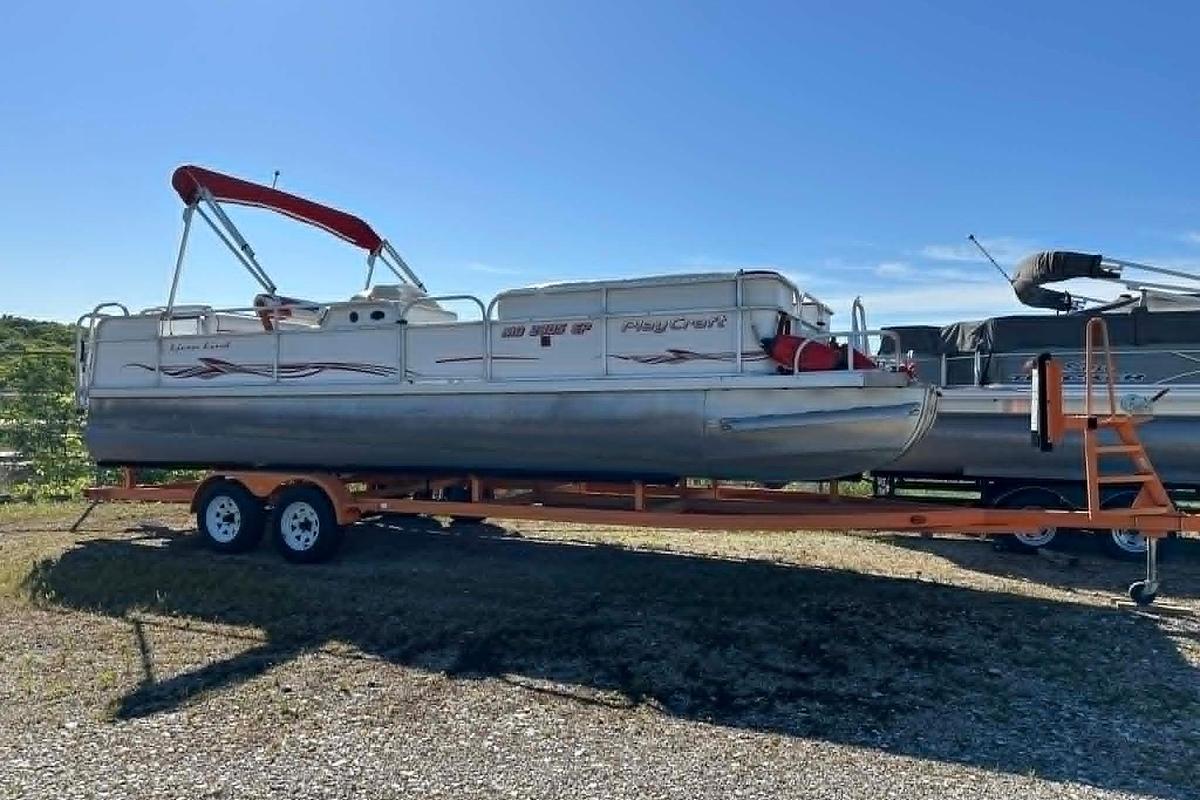 Used 1999 PlayCraft Sport 2400