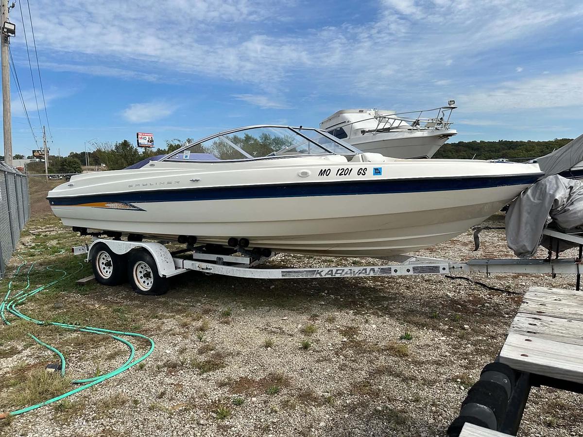 Used 2004 Bayliner 225 BR