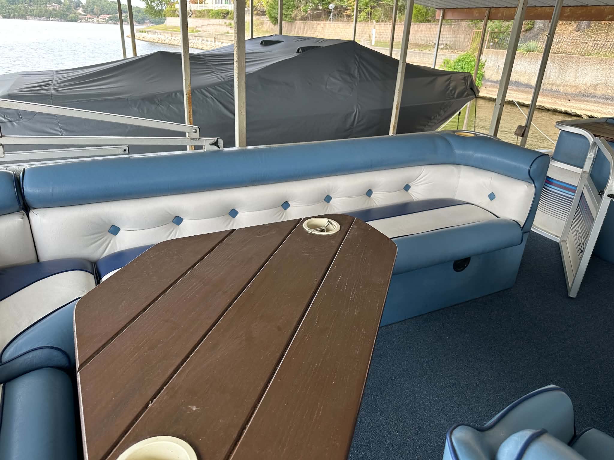 Used 1990  Sundancer Pontoon 240 D