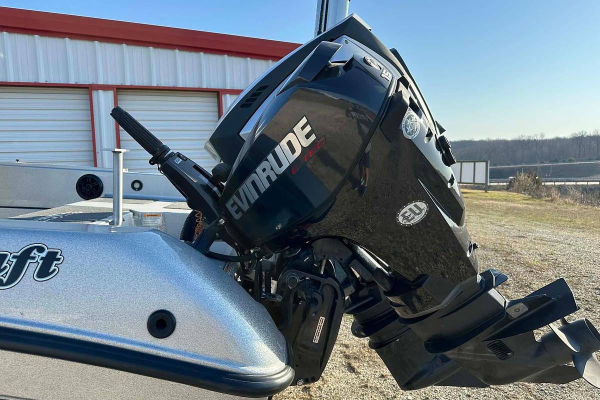 Used 2018 Yar-Craft 219TFX