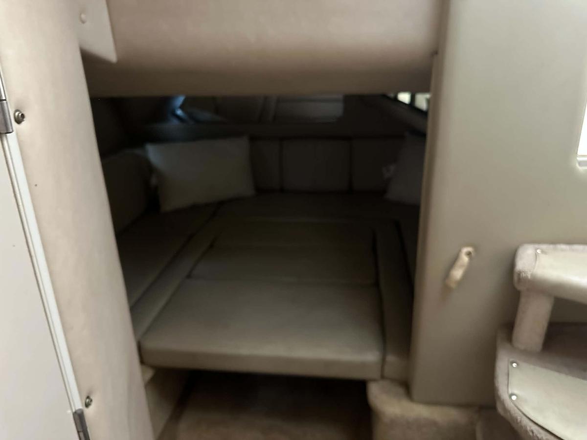 Used 1992 Regal 322 Commodore