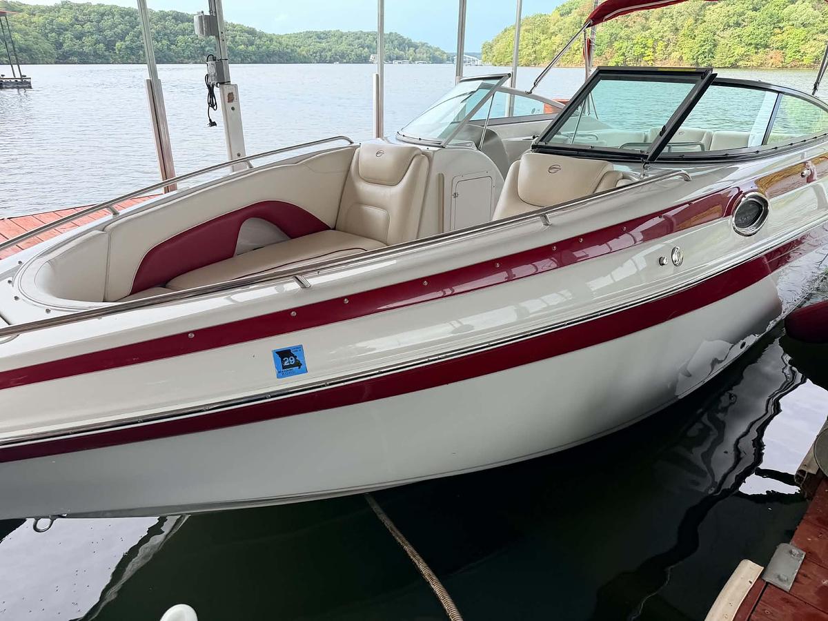 Used 2009 Crownline 270 Bow Rider