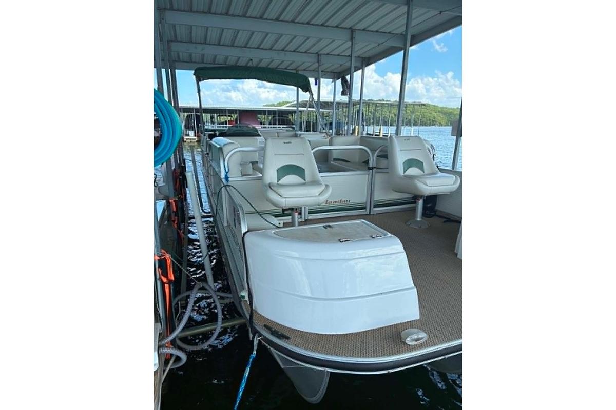 Used 2001 Landau DX 24