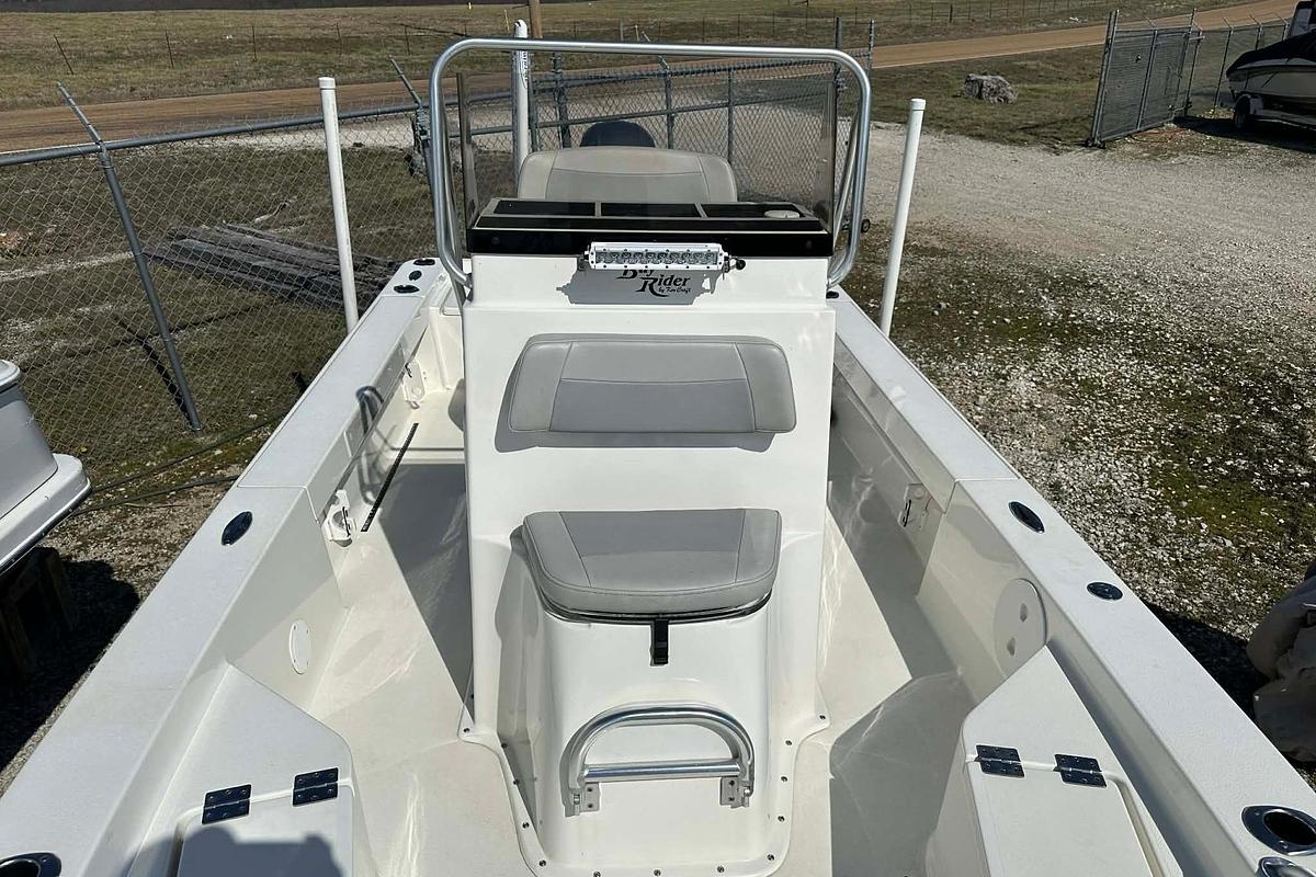 Used 2022 KenCraft Bayrider 219 Bay