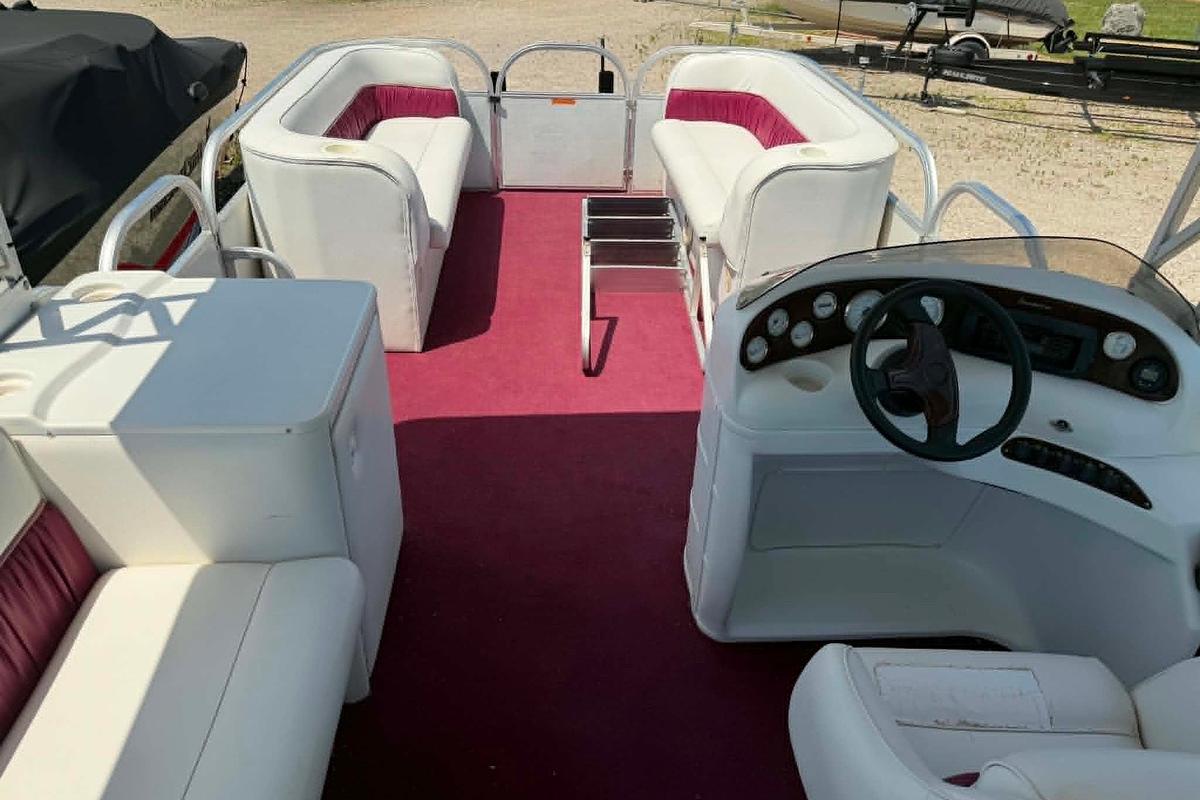 Used 1999 Sundancer Pontoons 26 D Legend