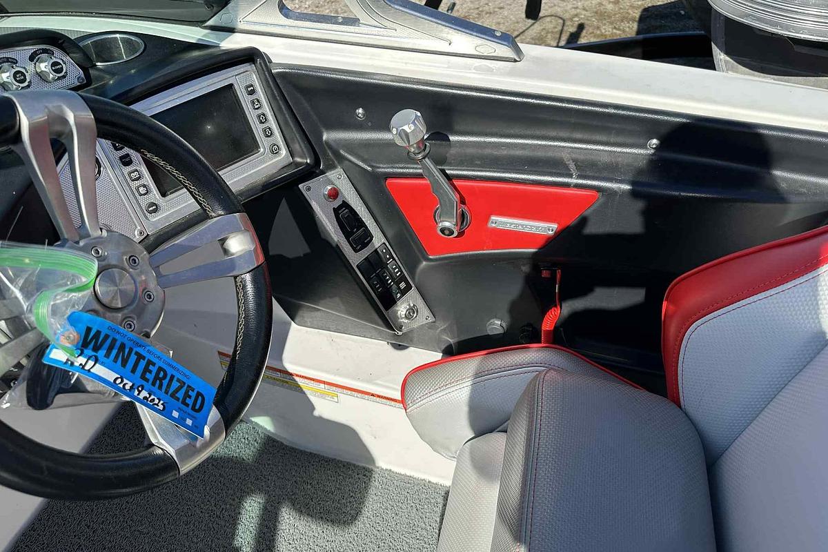 Used 2016 MasterCraft X23