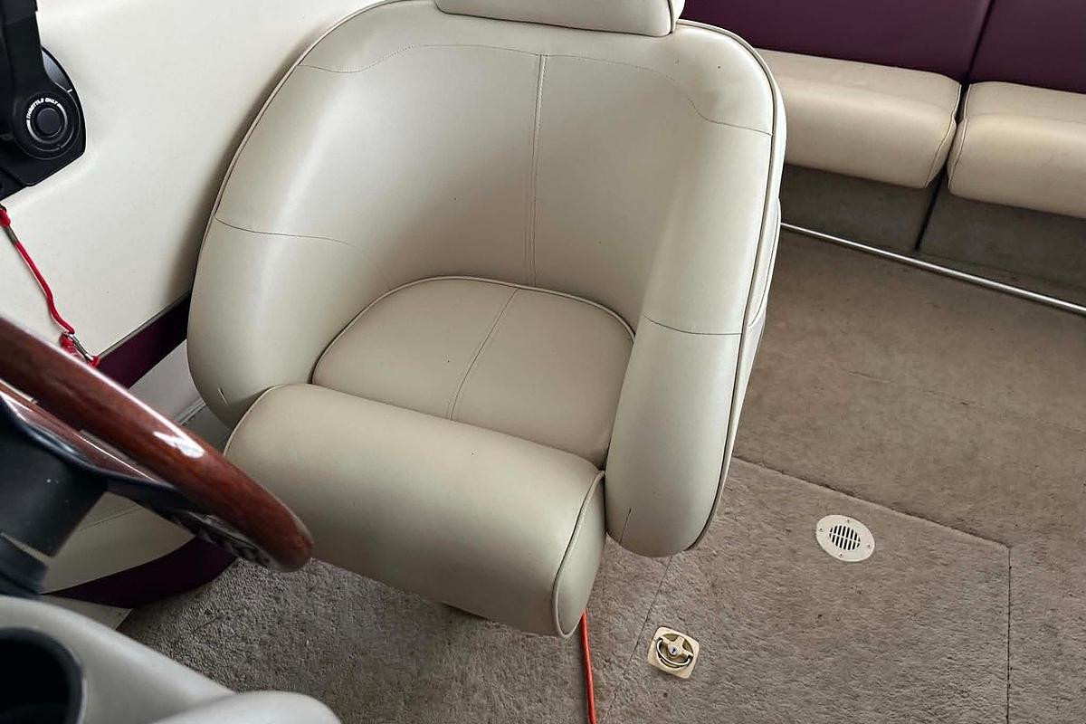 Used 1998 Crownline 248 BR
