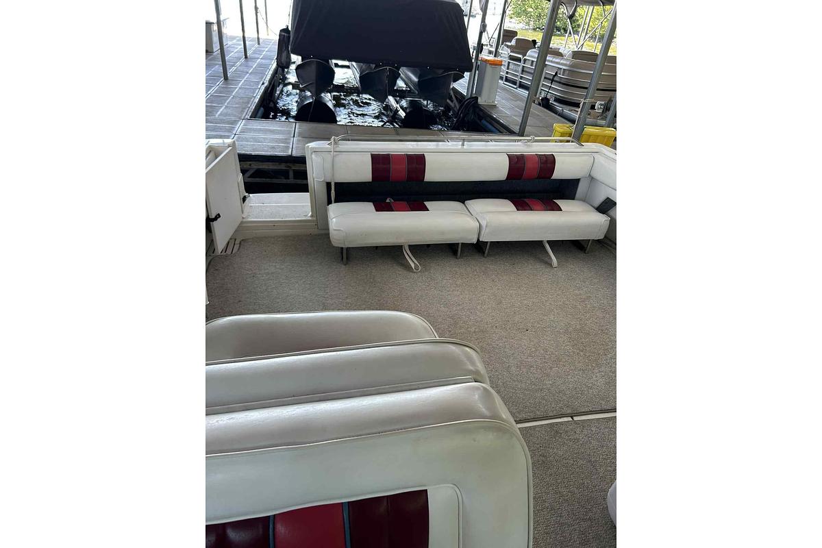 Used 1992 Sea Ray 300 Weekender