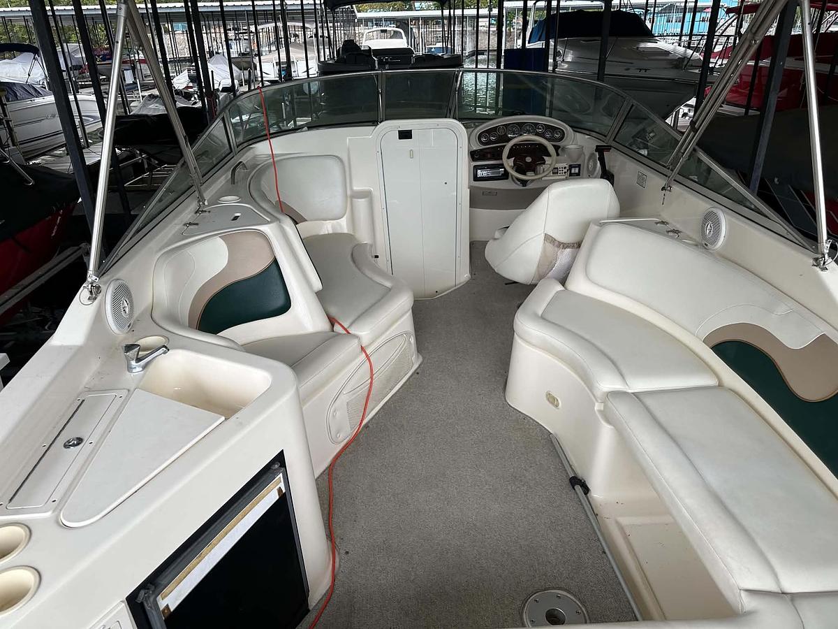 Used 1999 Rinker 272 Captiva Cuddy