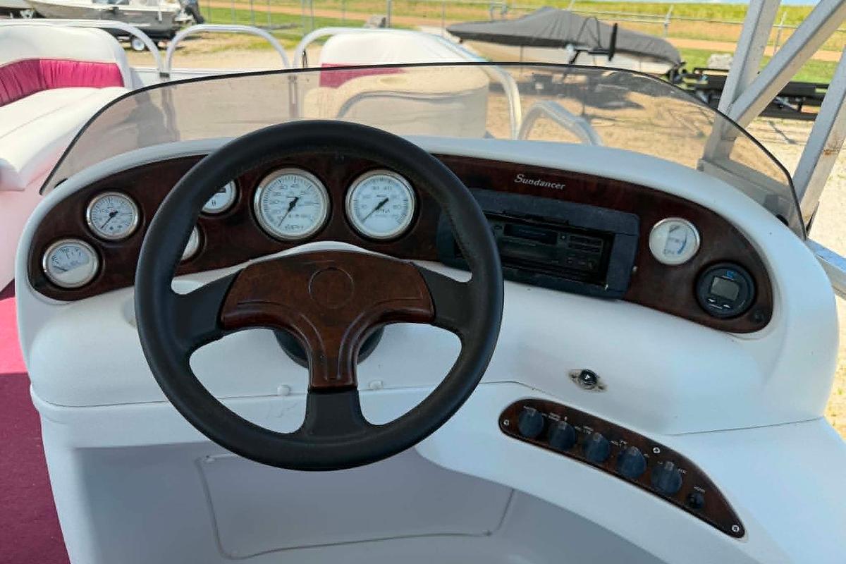 Used 1999 Sundancer Pontoons 26 D Legend