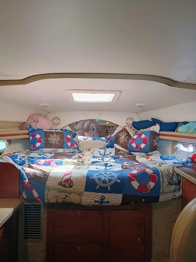 Used 2005 Rinker 342 Fiesta Vee