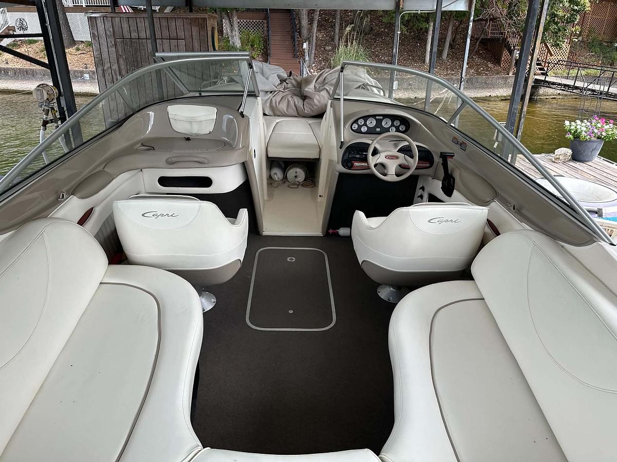 Used 1999 Bayliner 2350 Capri