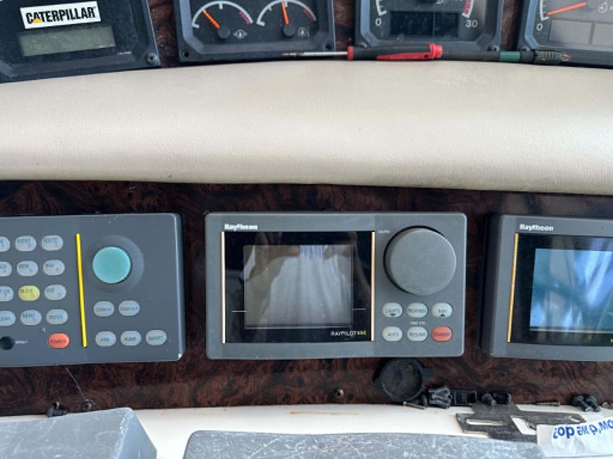 Used 1998 Sea Ray 630 Super Sun Sport