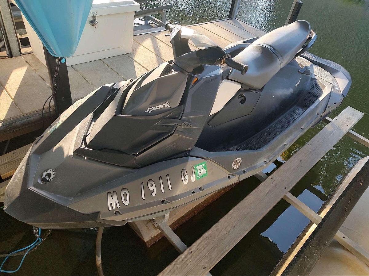Used 2015 Sea-Doo Spark 2up