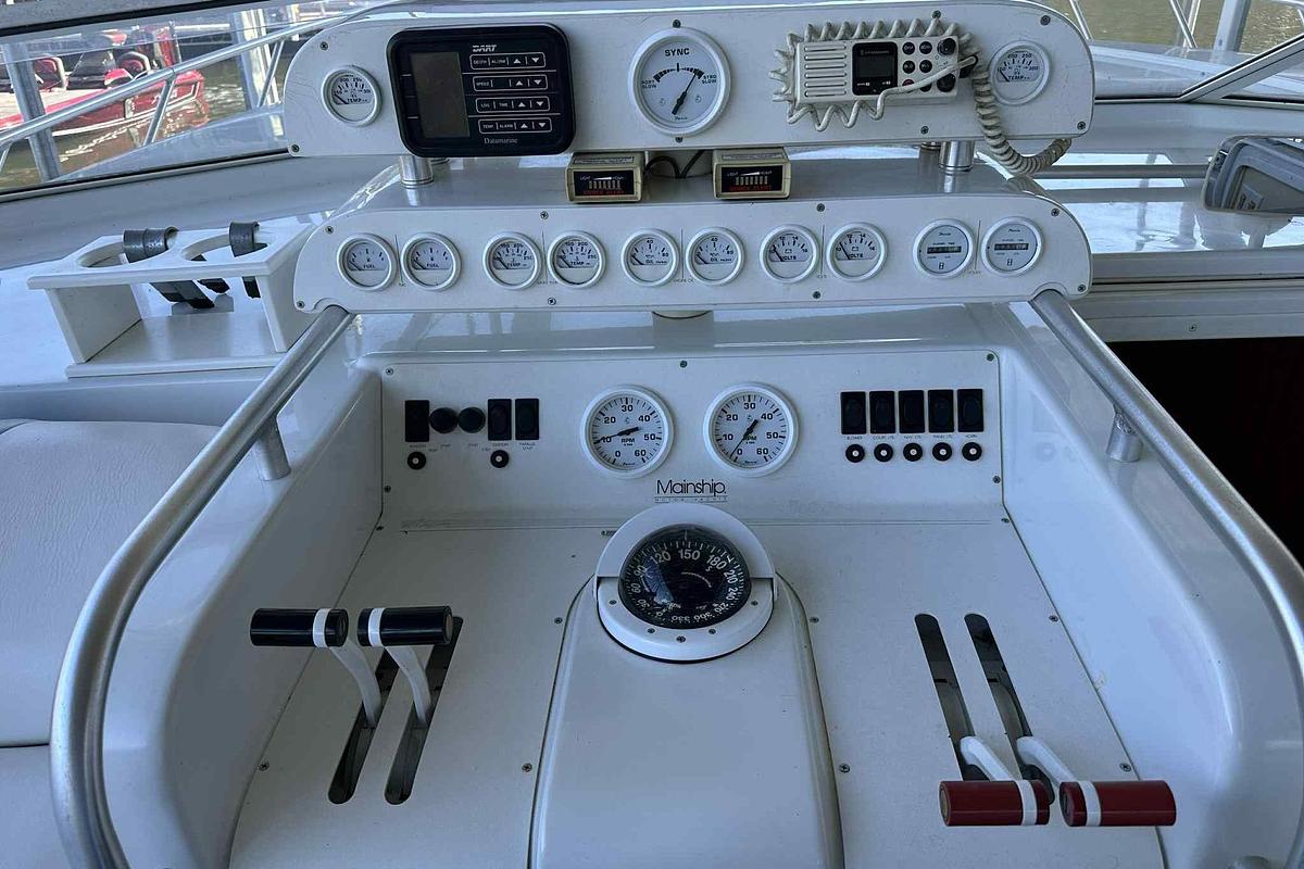 Used 1993 Mainship Mediterranean 39