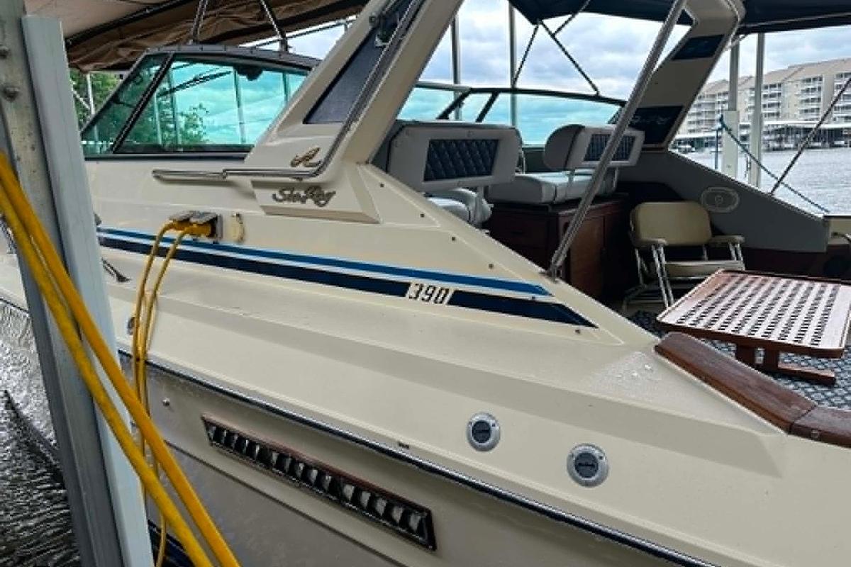 Used 1988 Sea Ray 390 Express Cruiser