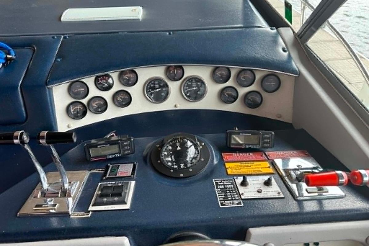 Used 1988 Sea Ray 390 Express Cruiser