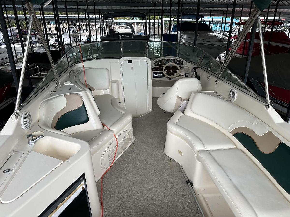 Used 1999 Rinker 272 Captiva Cuddy