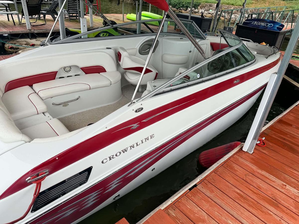 Used 2009 Crownline 270 Bow Rider