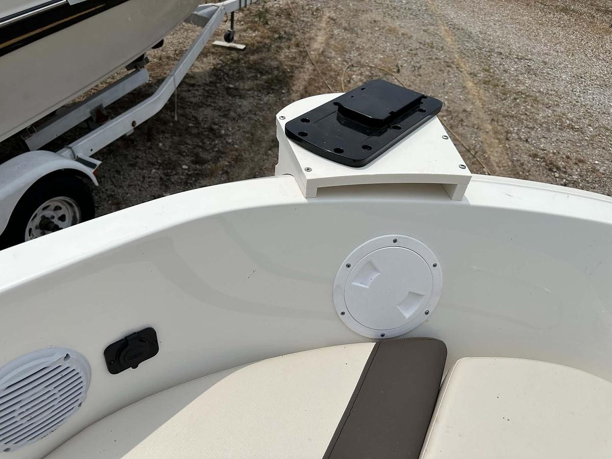 Used 2023 Bayliner Element E21