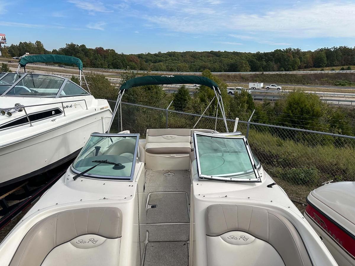 Used 2004 Sea Ray 240 Sundeck