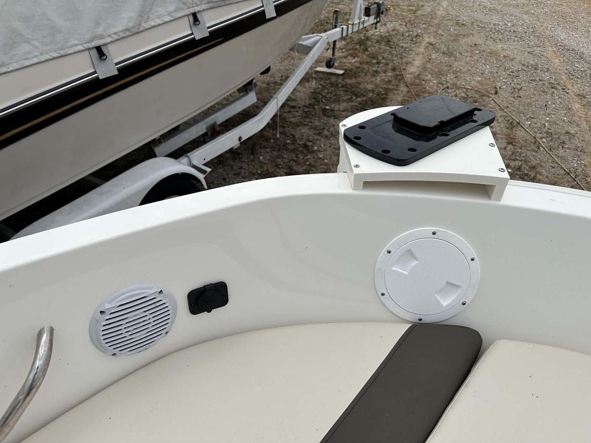 Used 2023 Bayliner Element E21