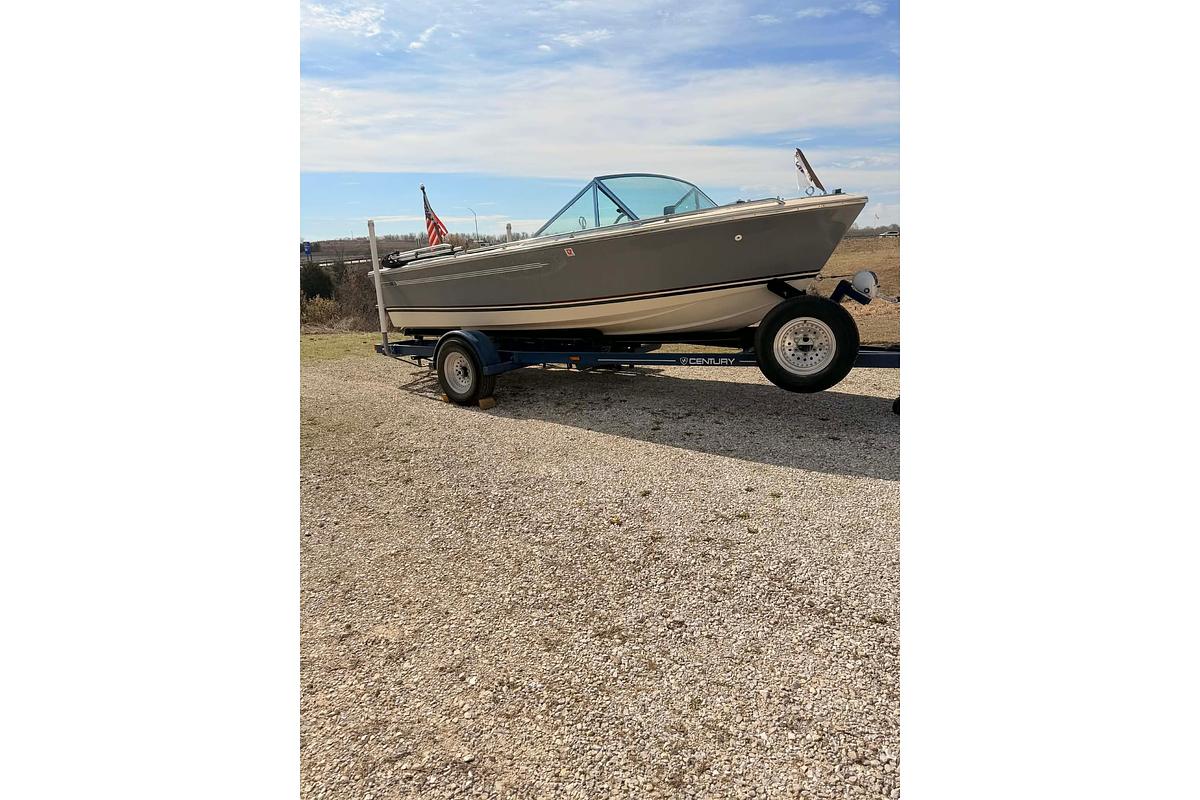 Used 1984 Century Resorter