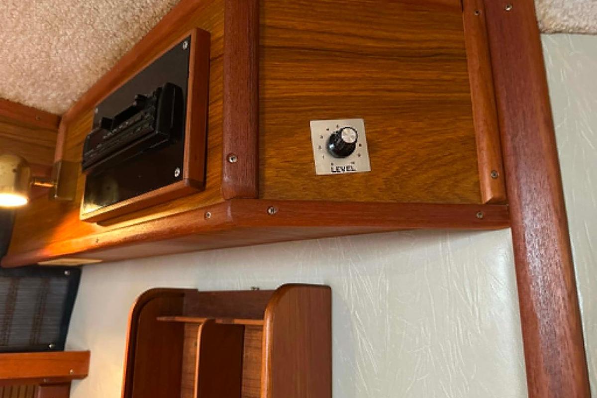 Used 1988 Sea Ray 390 Express Cruiser