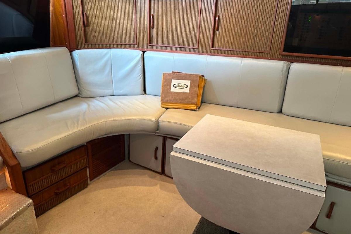 Used 1988 Sea Ray 390 Express Cruiser