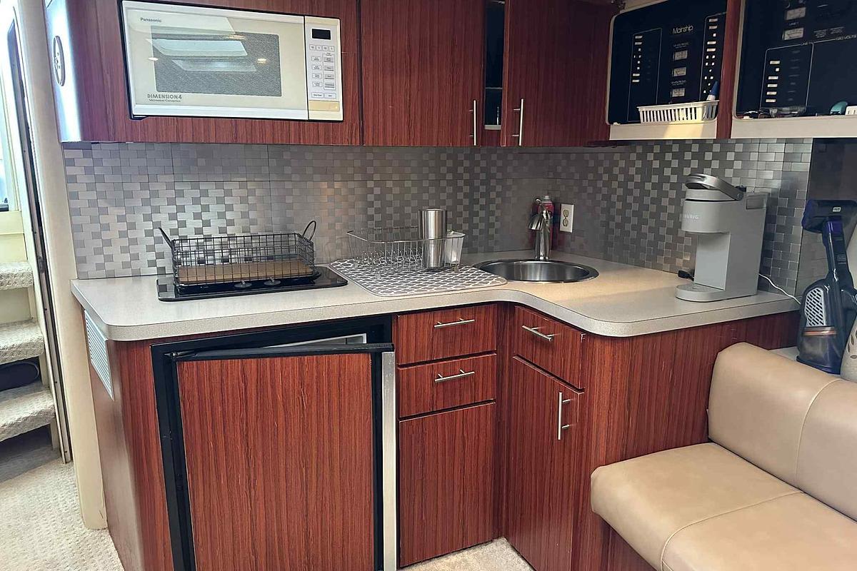 Used 1993 Mainship Mediterranean 39