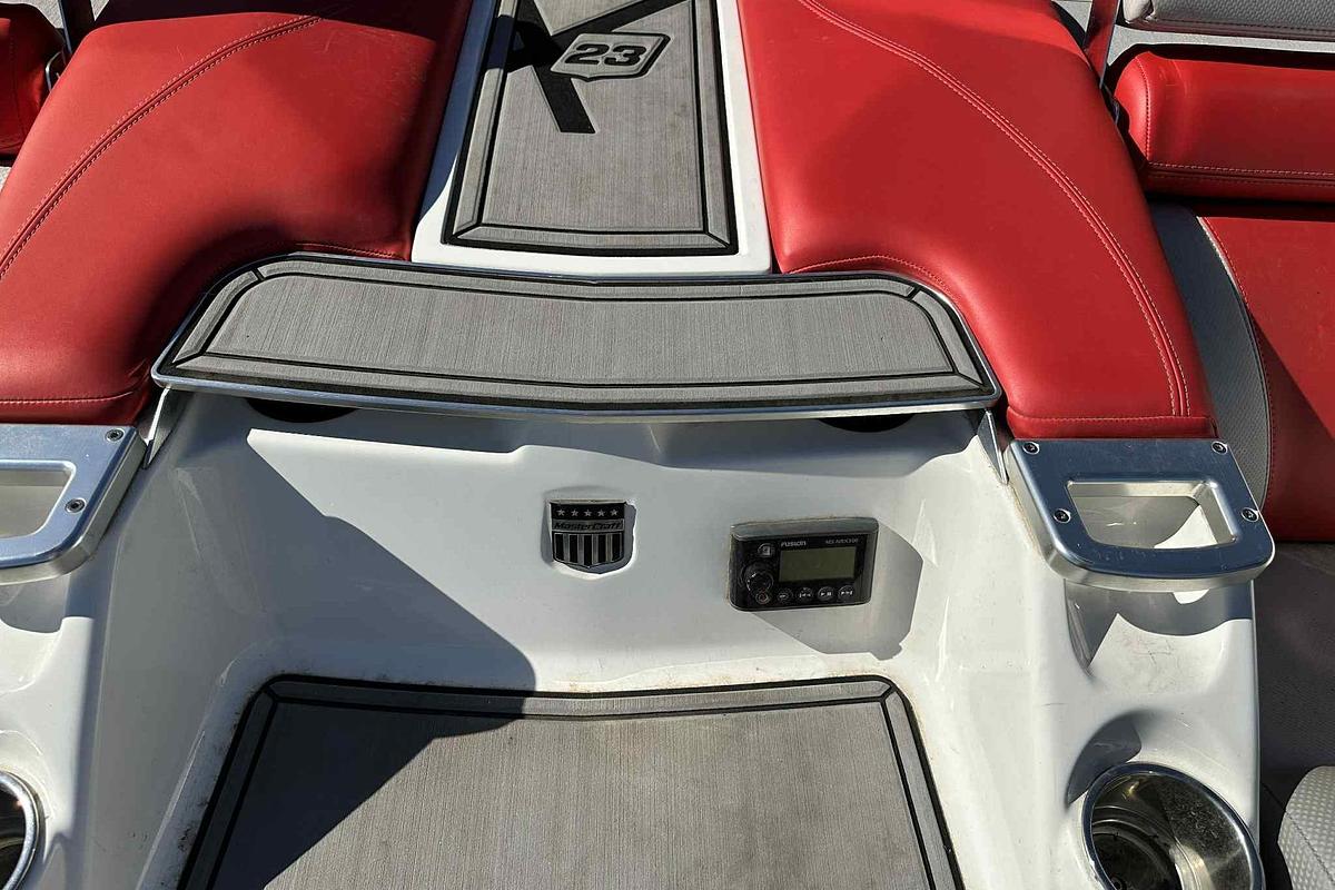 Used 2016 MasterCraft X23