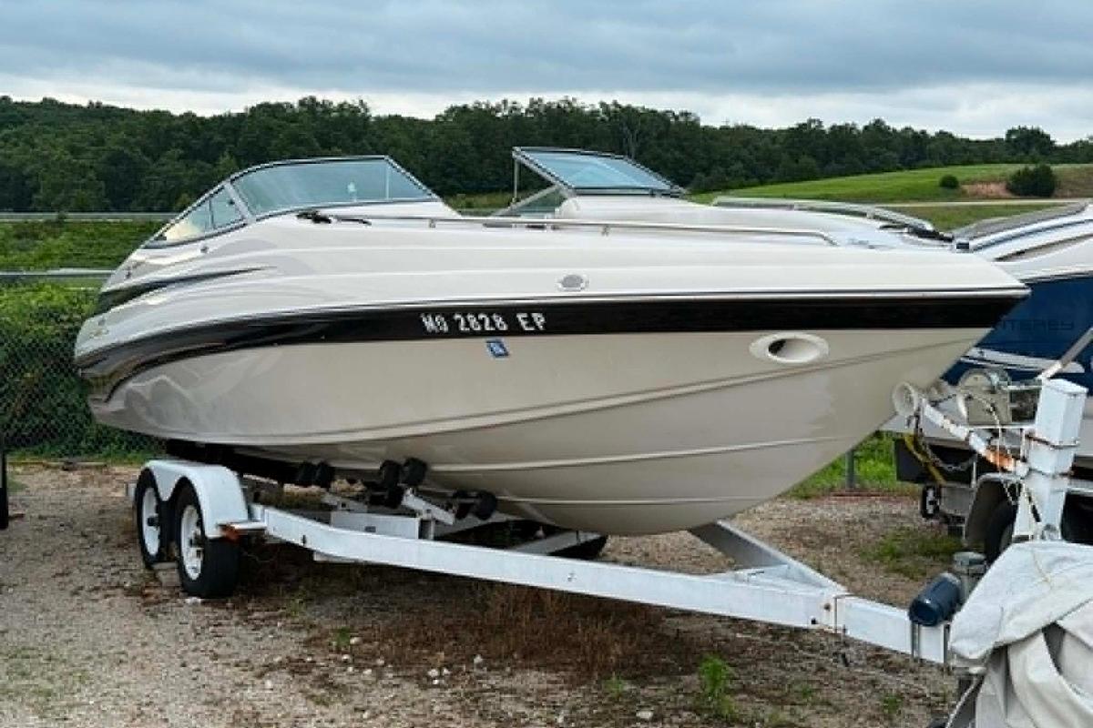 Used 1999 Crownline 266 BR