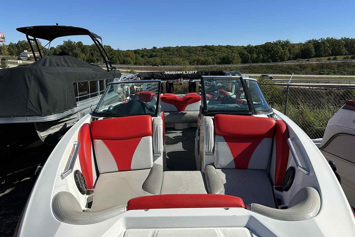 Used 2016 MasterCraft X23