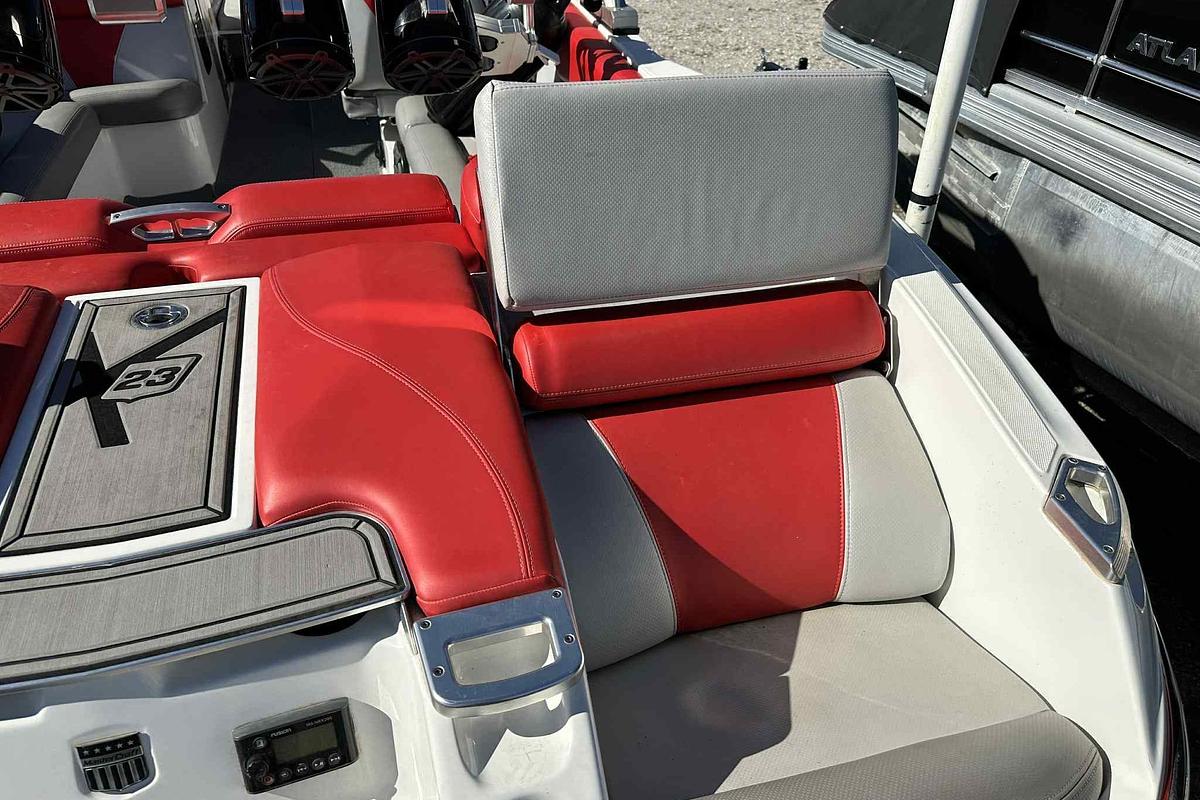 Used 2016 MasterCraft X23